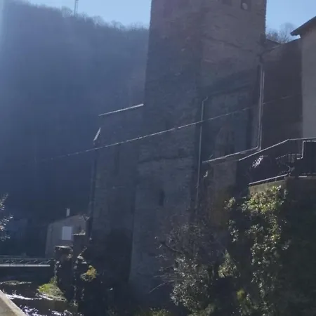 Hébergement de vacances Le Calsou 4 étoiles 3ch Montagnenoire Chât Cathare Carcassonne Jardin Rivière