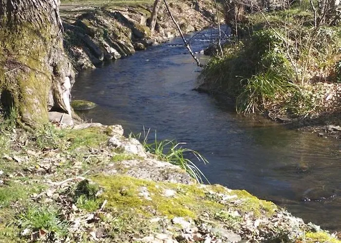 Le Calsou 4 Etoiles 3ch Montagnenoire Cathare Carcassonne Jardin Riviere